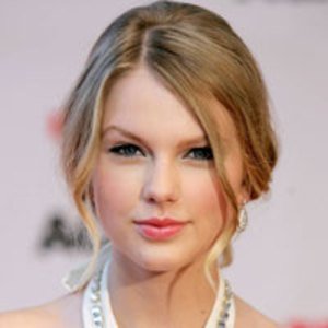 Shop Taylor Swift's Style | Get The Celebrity Style