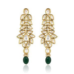 Vanya Kundan Earrings 